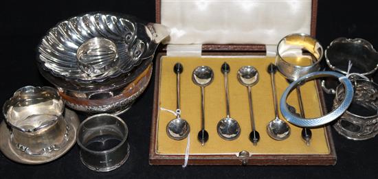 A Continental white-metal-mounted fruitwood bowl, six cased silver bean end coffee spoons, a Chinese napkin ring and sundries,